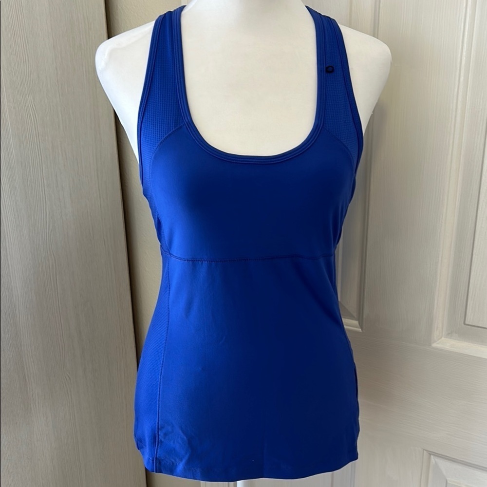 Avia Blue Tank Top with Sleek Design and Breathable Fabric Sz M